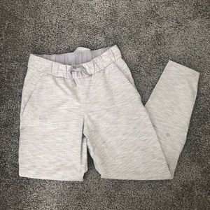 Lululemon on the fly pant
